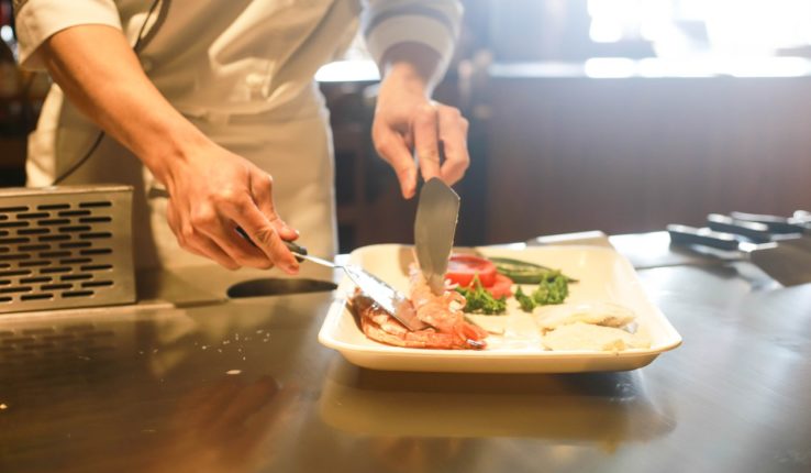食品工場必見！代表的な食中毒の原因菌とその対抗手段をご紹介！